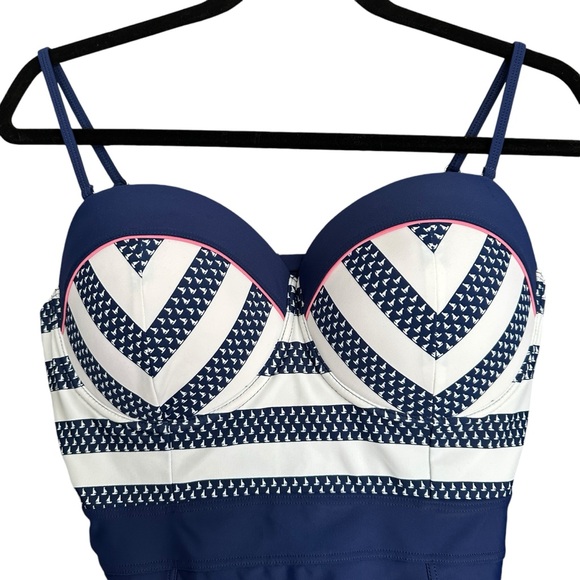 Retro VENUS Nautical One Piece Boosting Wire Support Swimsuit Size 14 - Picture 4 of 11